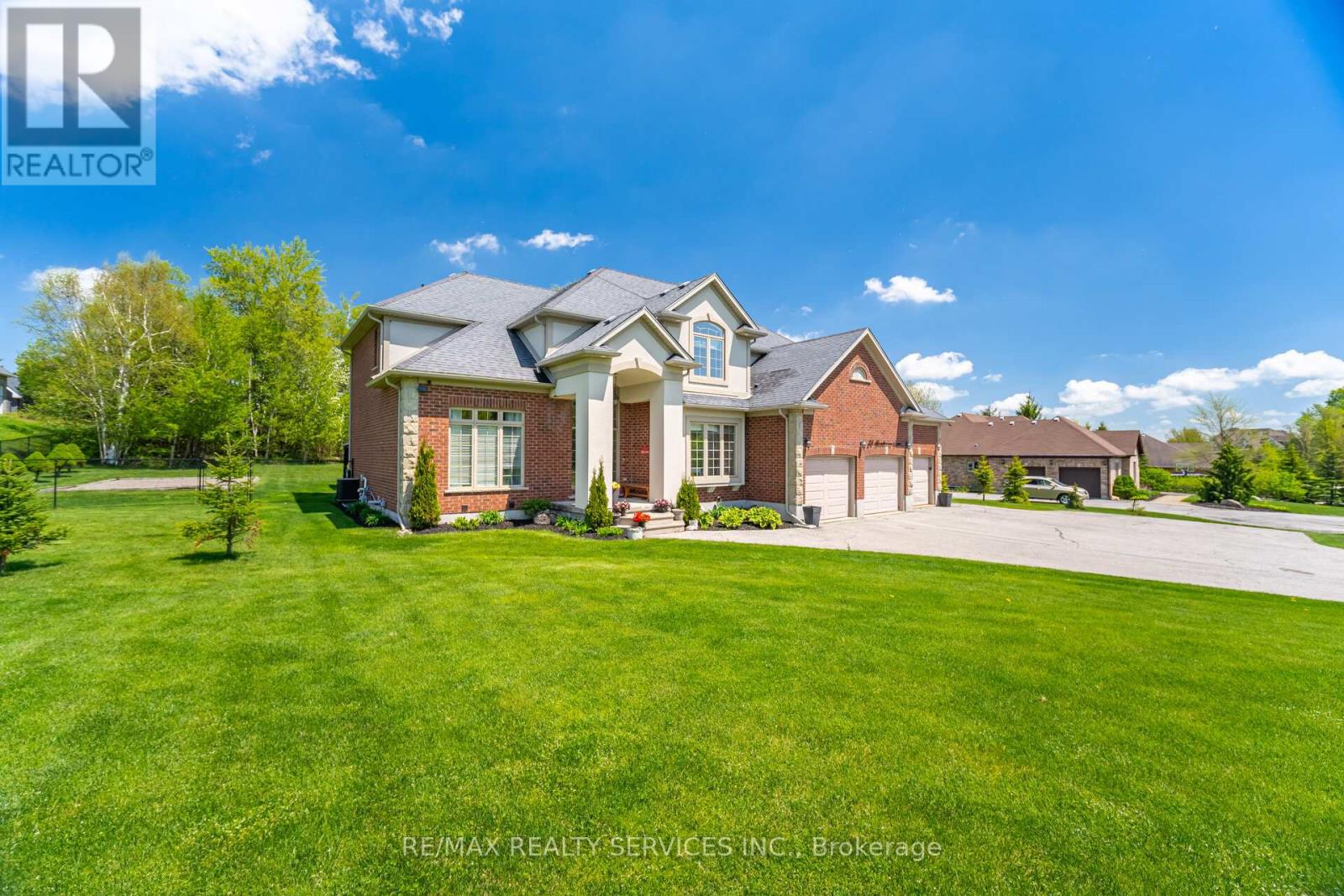 24 Brookhaven Crescent, East Garafraxa, Ontario  L9W 7L9 - Photo 5 - X12438466