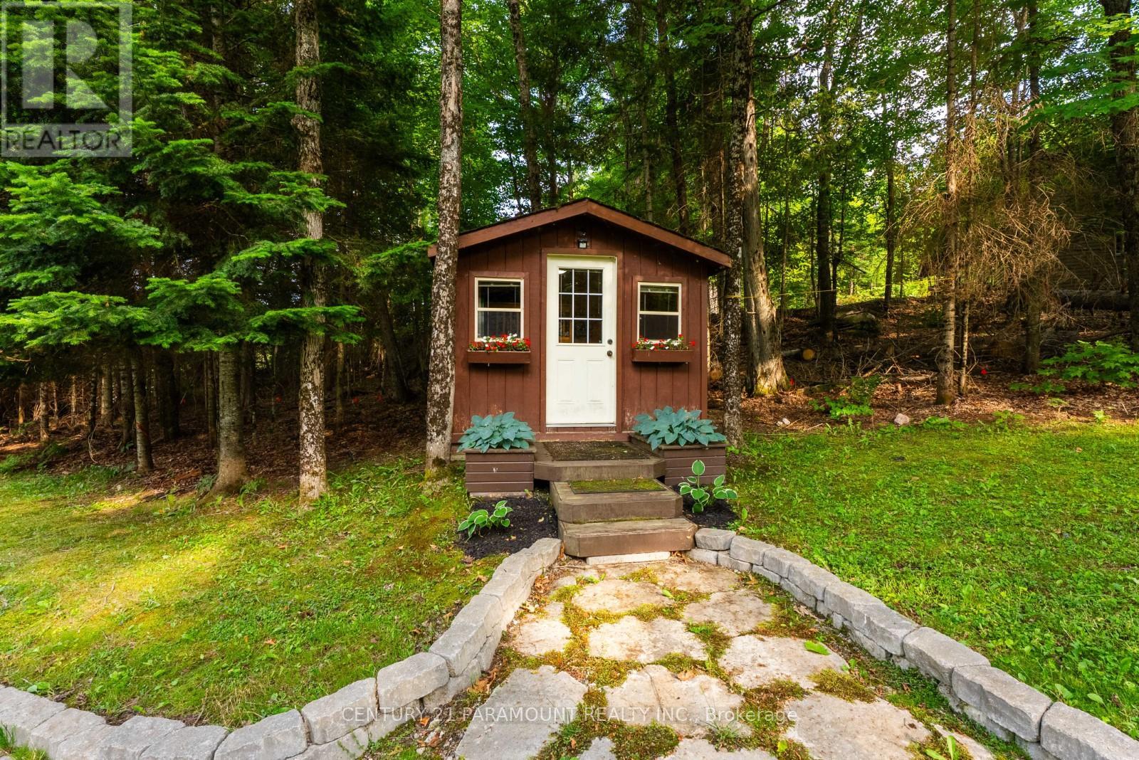 775 Rosskopf Road, Magnetawan, Ontario  P0A 1C0 - Photo 37 - X12438570
