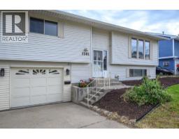 1301 43 Avenue East Hill