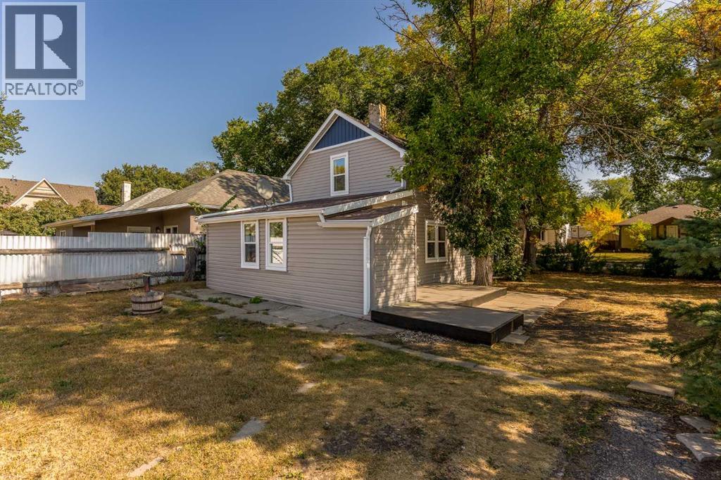730 17 Street N, Lethbridge, Alberta  T1H 3E1 - Photo 31 - A2257807