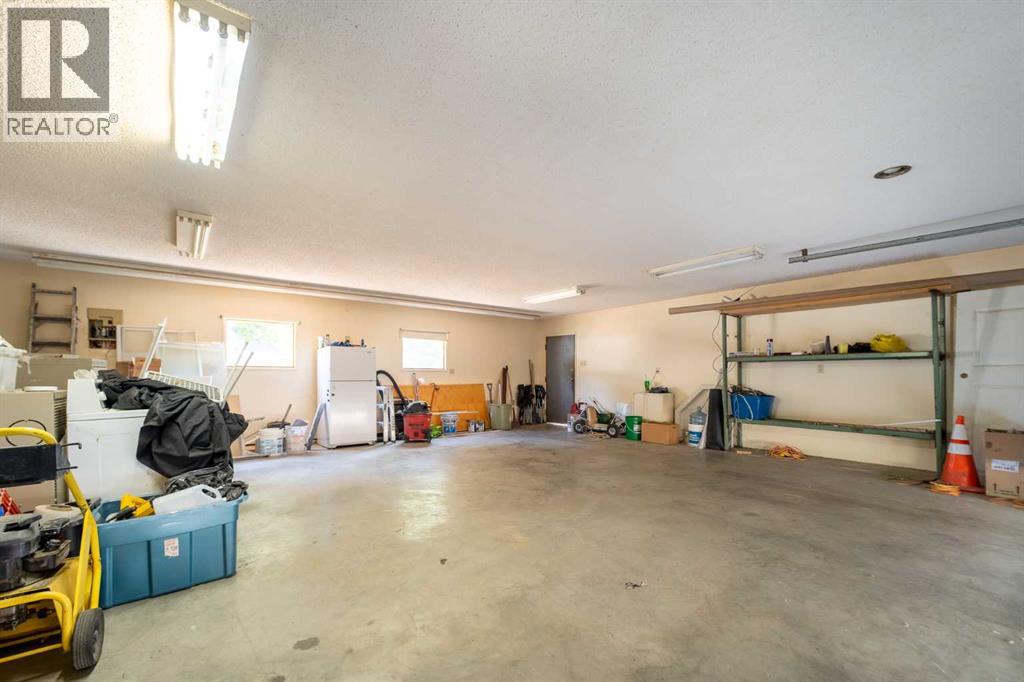 730 17 Street N, Lethbridge, Alberta  T1H 3E1 - Photo 39 - A2257807