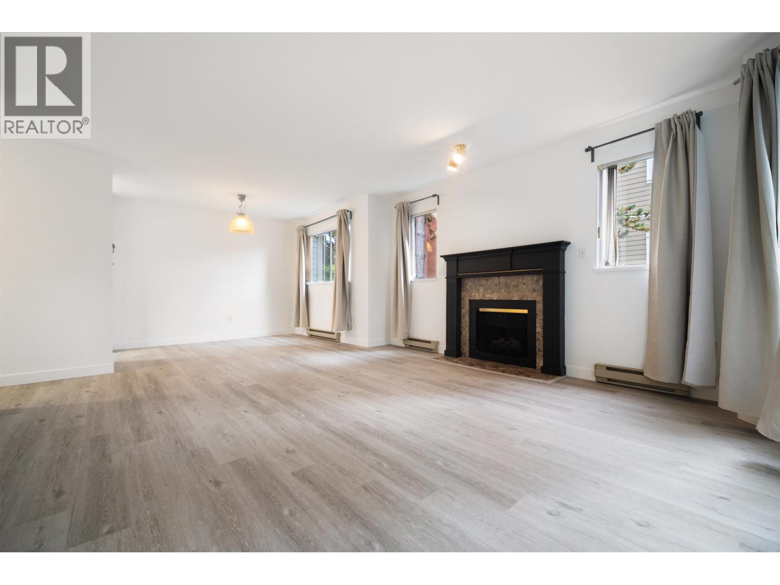 205 5565 Inman Avenue, Burnaby, British Columbia  V5H 2M2 - Photo 5 - R3054146