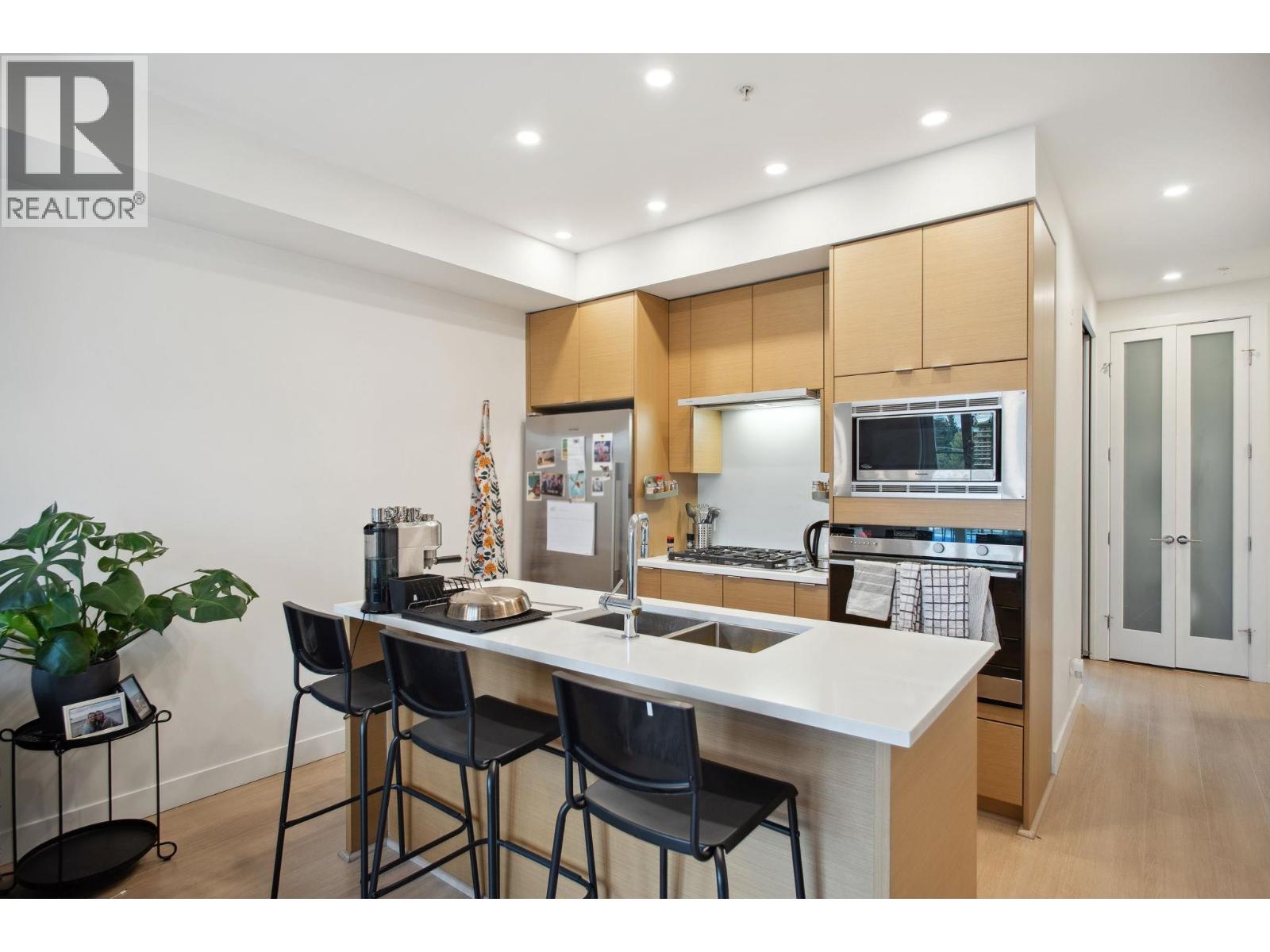 309 2528 Collingwood Street, Vancouver, British Columbia  V6R 0C1 - Photo 1 - R3054168