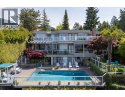 4729 WOODBURN ROAD, West Vancouver, British Columbia