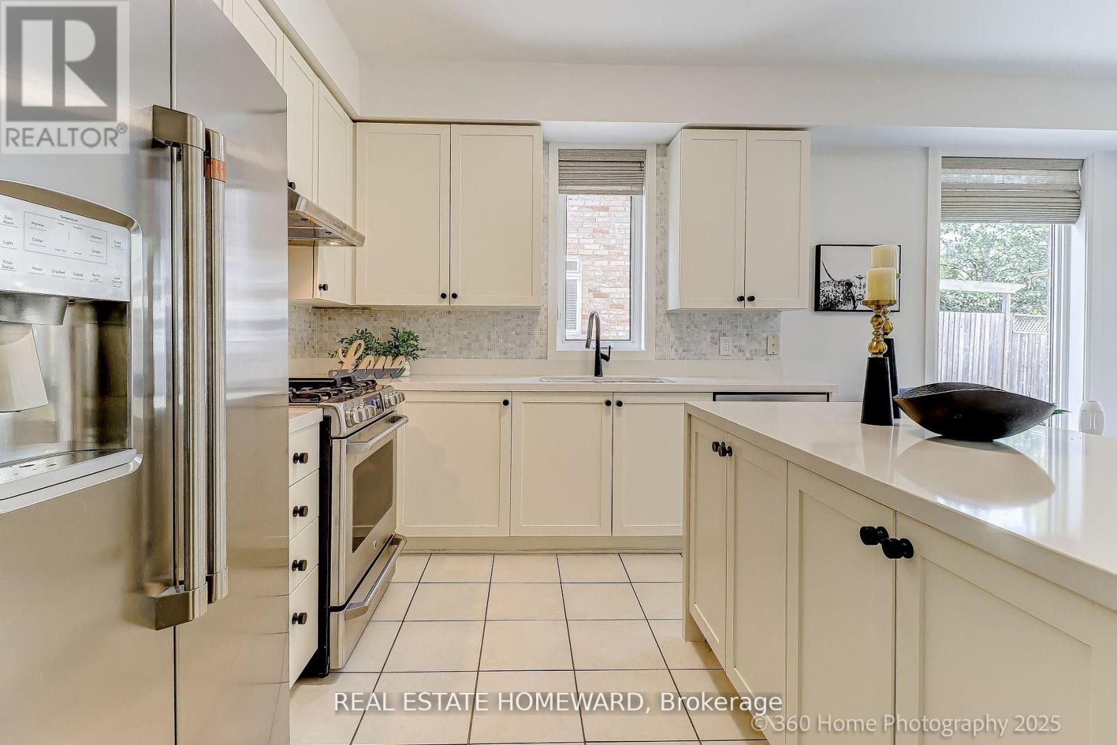 76 Whistle Post Street, Toronto, Ontario  M4E 3W8 - Photo 10 - E12427280