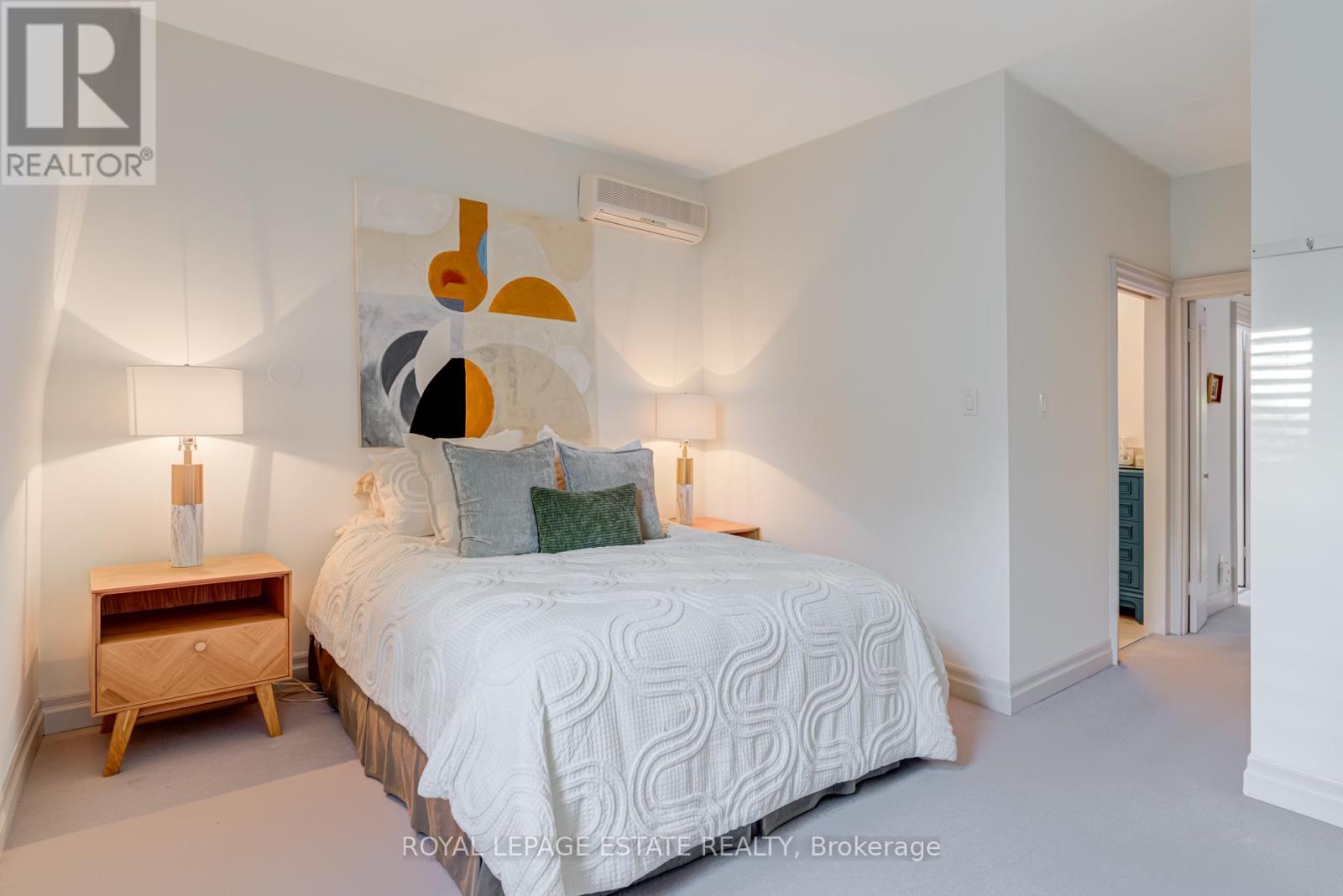 5 Woodstock Place, Toronto, Ontario  M4X 1T7 - Photo 27 - C12438599