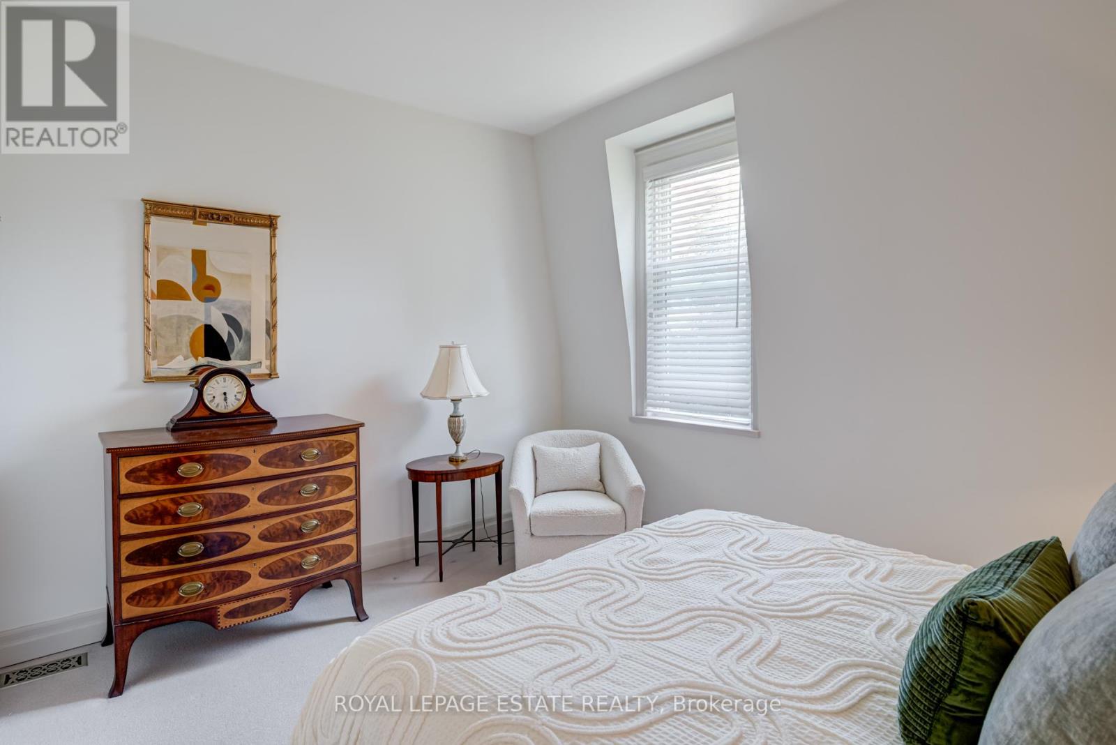 5 Woodstock Place, Toronto, Ontario  M4X 1T7 - Photo 29 - C12438599