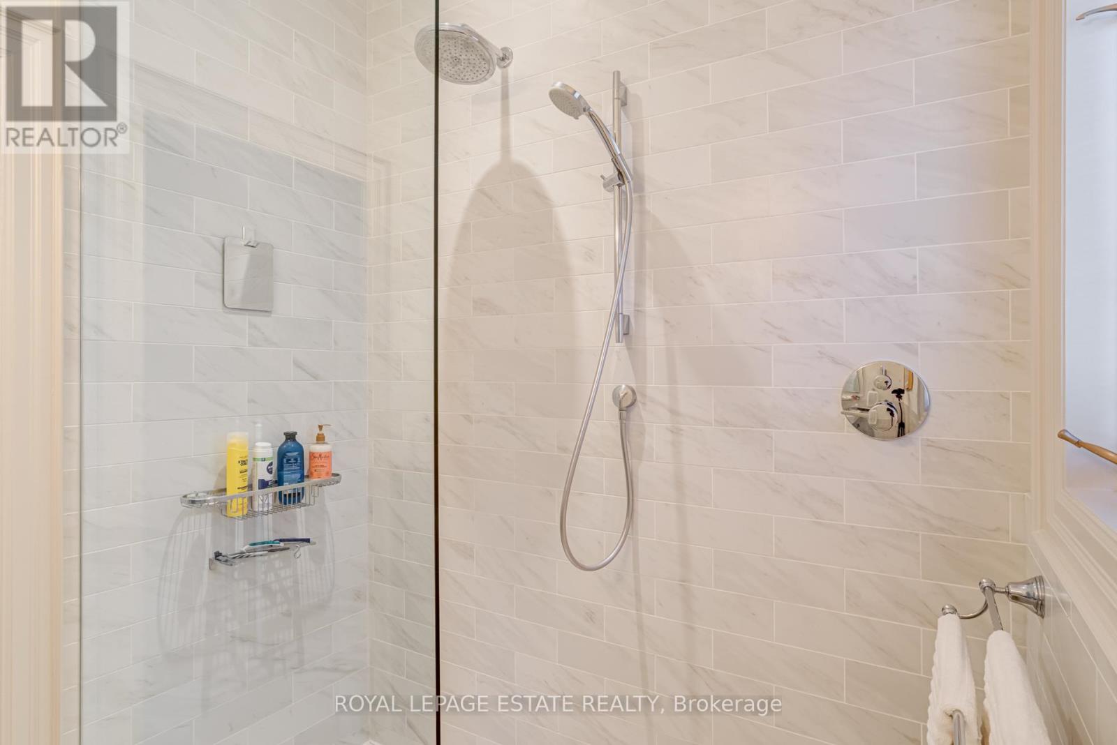 5 Woodstock Place, Toronto, Ontario  M4X 1T7 - Photo 33 - C12438599