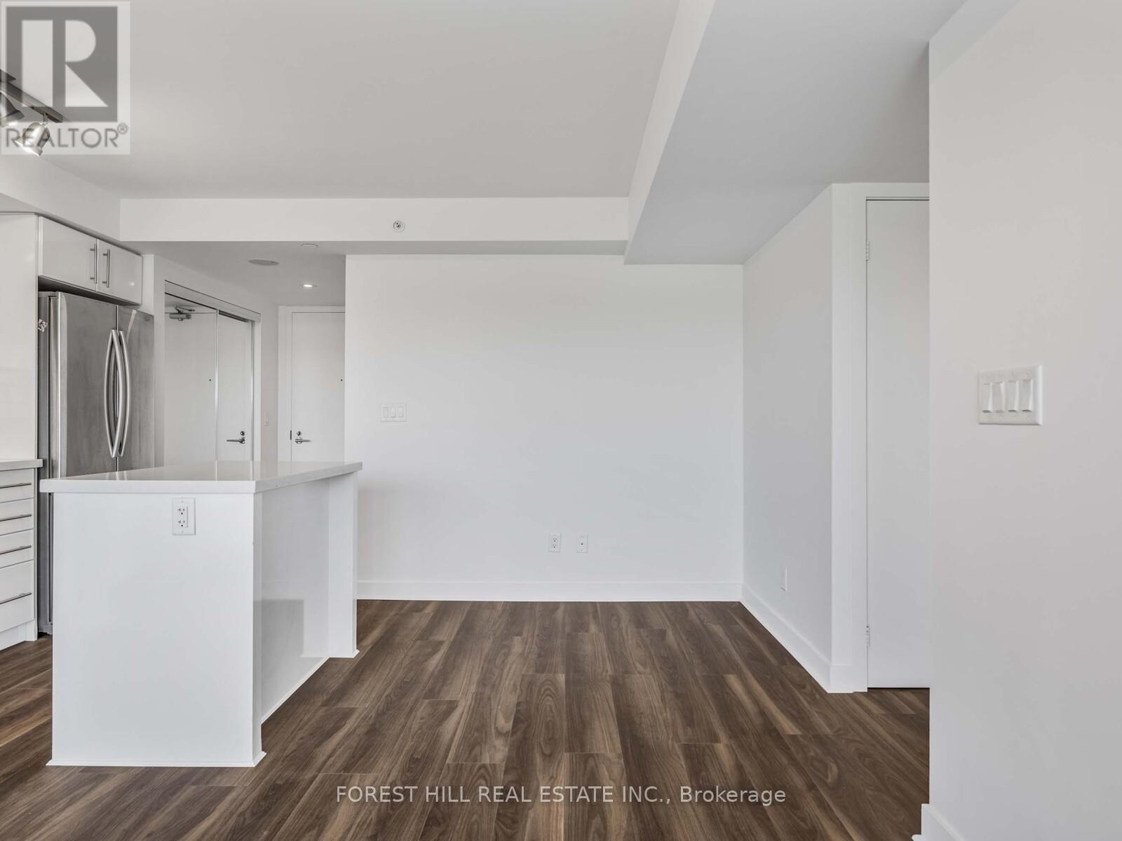 510 - 58 Orchard View Boulevard, Toronto, Ontario  M4R 1B9 - Photo 10 - C12438604