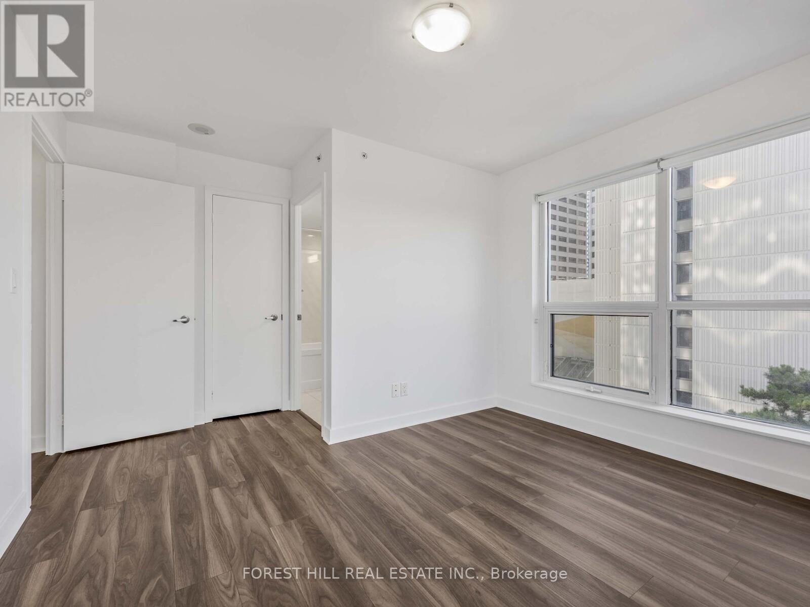 510 - 58 Orchard View Boulevard, Toronto, Ontario  M4R 1B9 - Photo 18 - C12438604