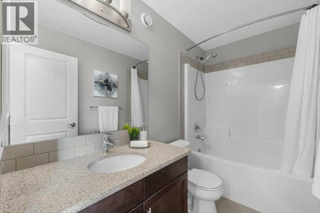 103 Masters Manor Se, Calgary, Alberta  T3M 2R4 - Photo 16 - A2254294