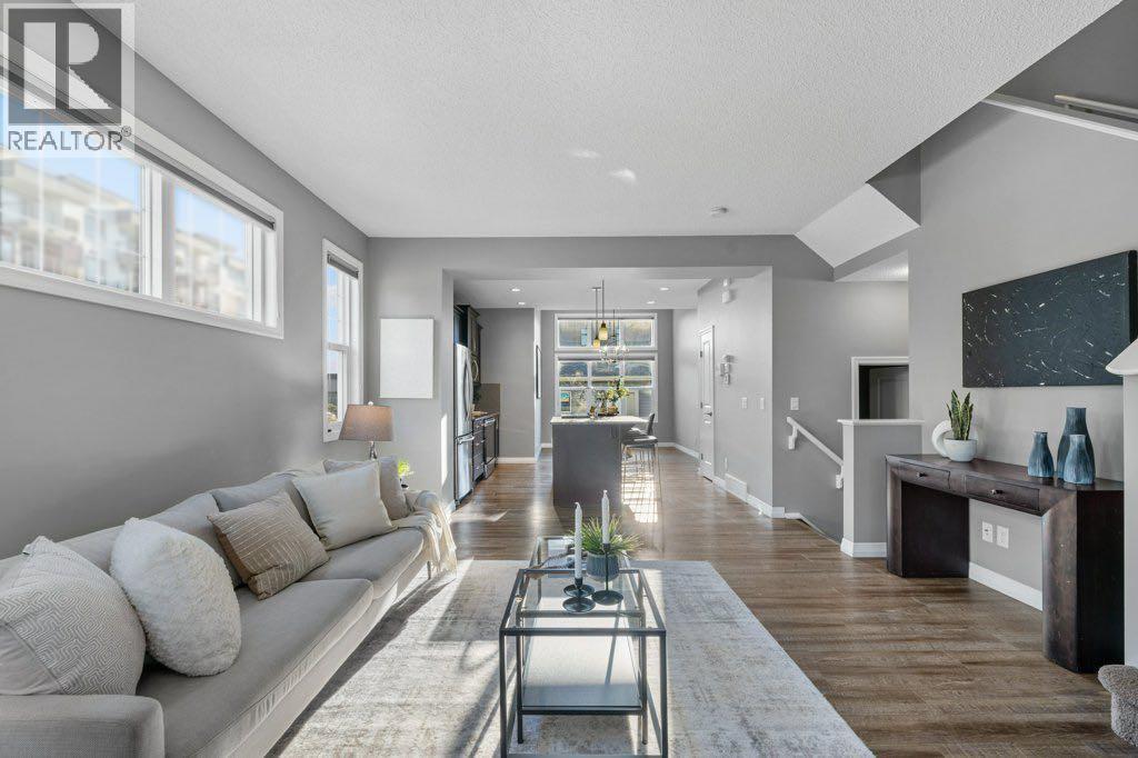103 Masters Manor Se, Calgary, Alberta  T3M 2R4 - Photo 3 - A2254294