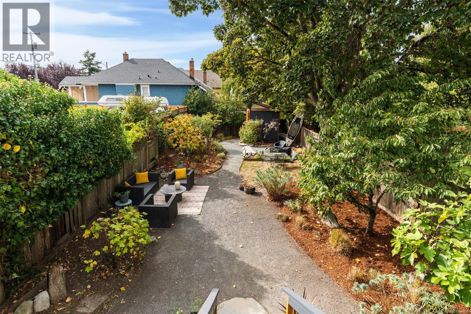 914/916 Russell St, Victoria, British Columbia  V9A 3K9 - Photo 43 - 1014556