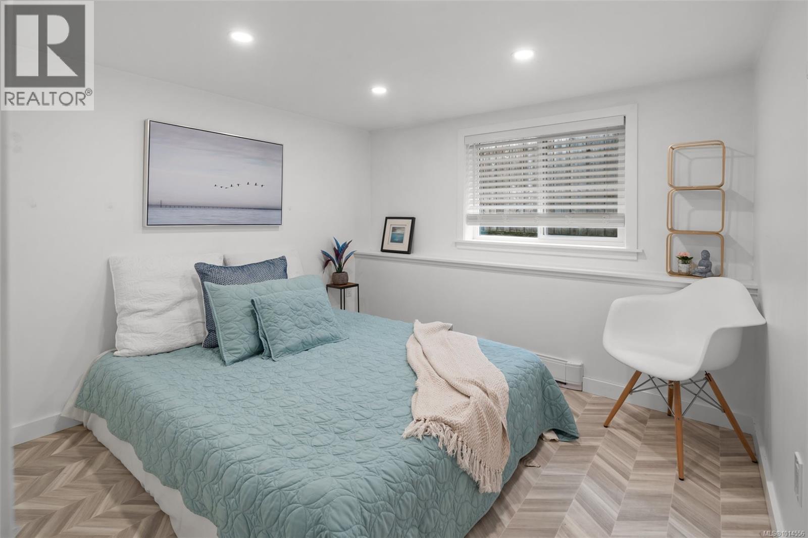 914/916 Russell St, Victoria, British Columbia  V9A 3K9 - Photo 32 - 1014556