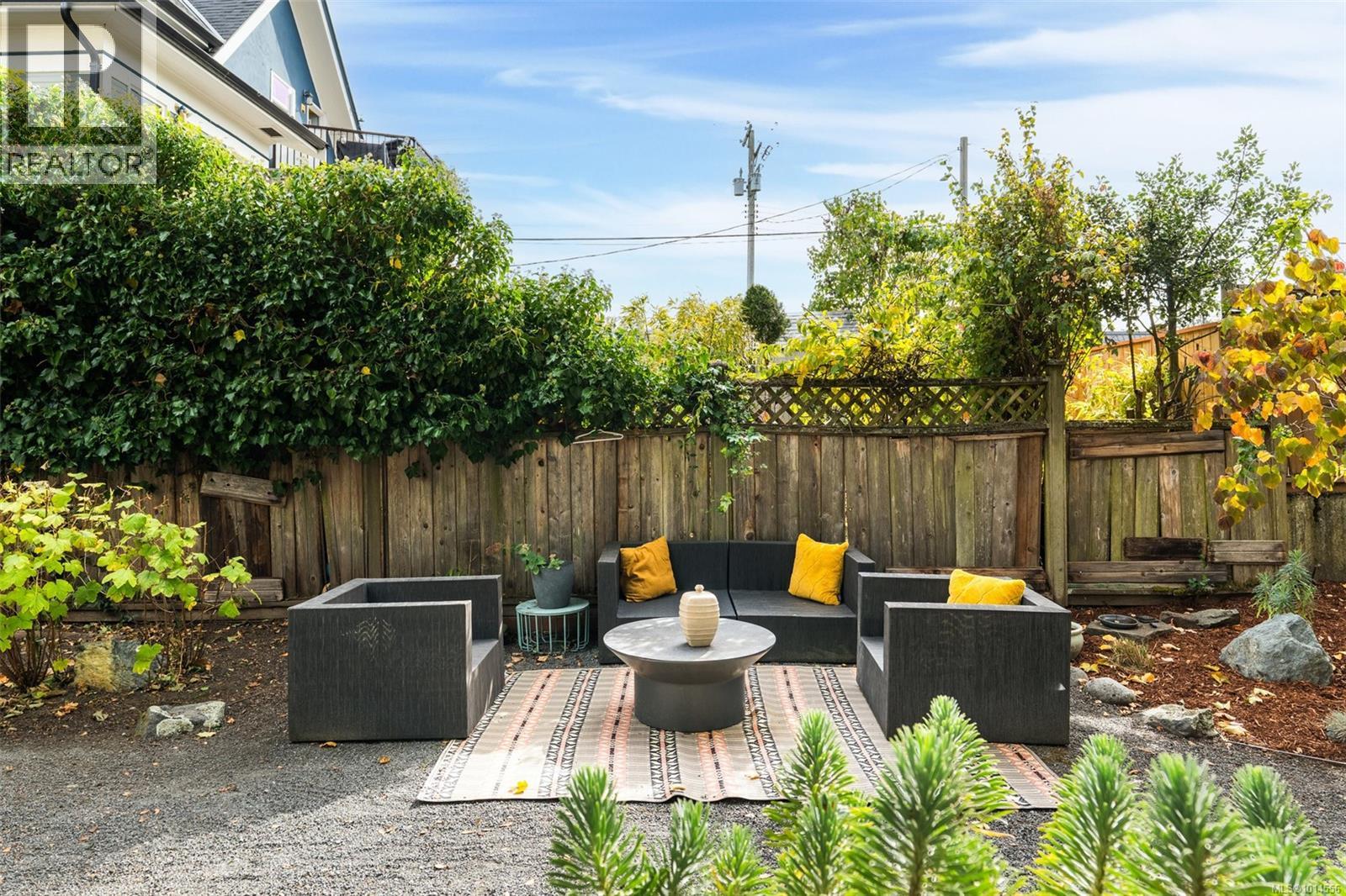914/916 Russell St, Victoria, British Columbia  V9A 3K9 - Photo 39 - 1014556