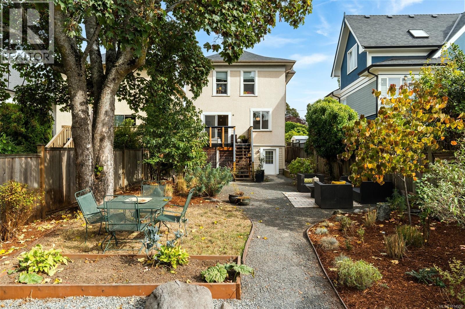 914/916 Russell St, Victoria, British Columbia  V9A 3K9 - Photo 42 - 1014556