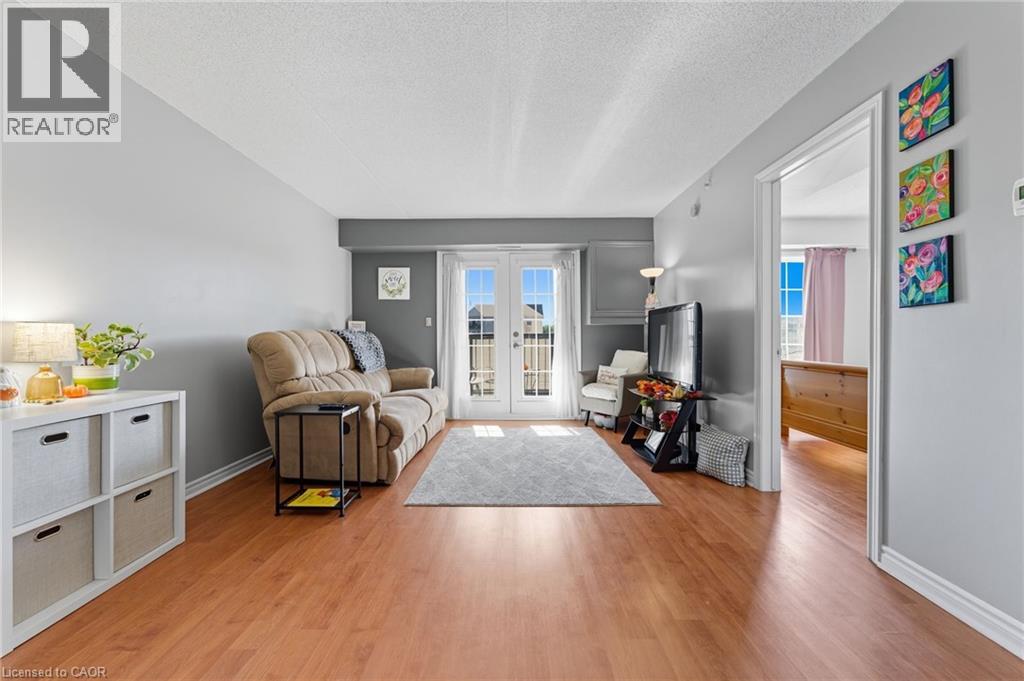 1421 Walkers Line Unit# 304, Burlington, Ontario  L7M 4P4 - Photo 4 - 40775506