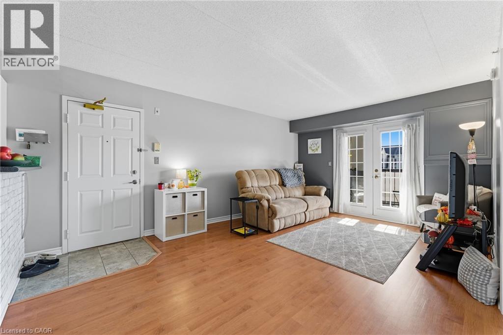 1421 Walkers Line Unit# 304, Burlington, Ontario  L7M 4P4 - Photo 3 - 40775506