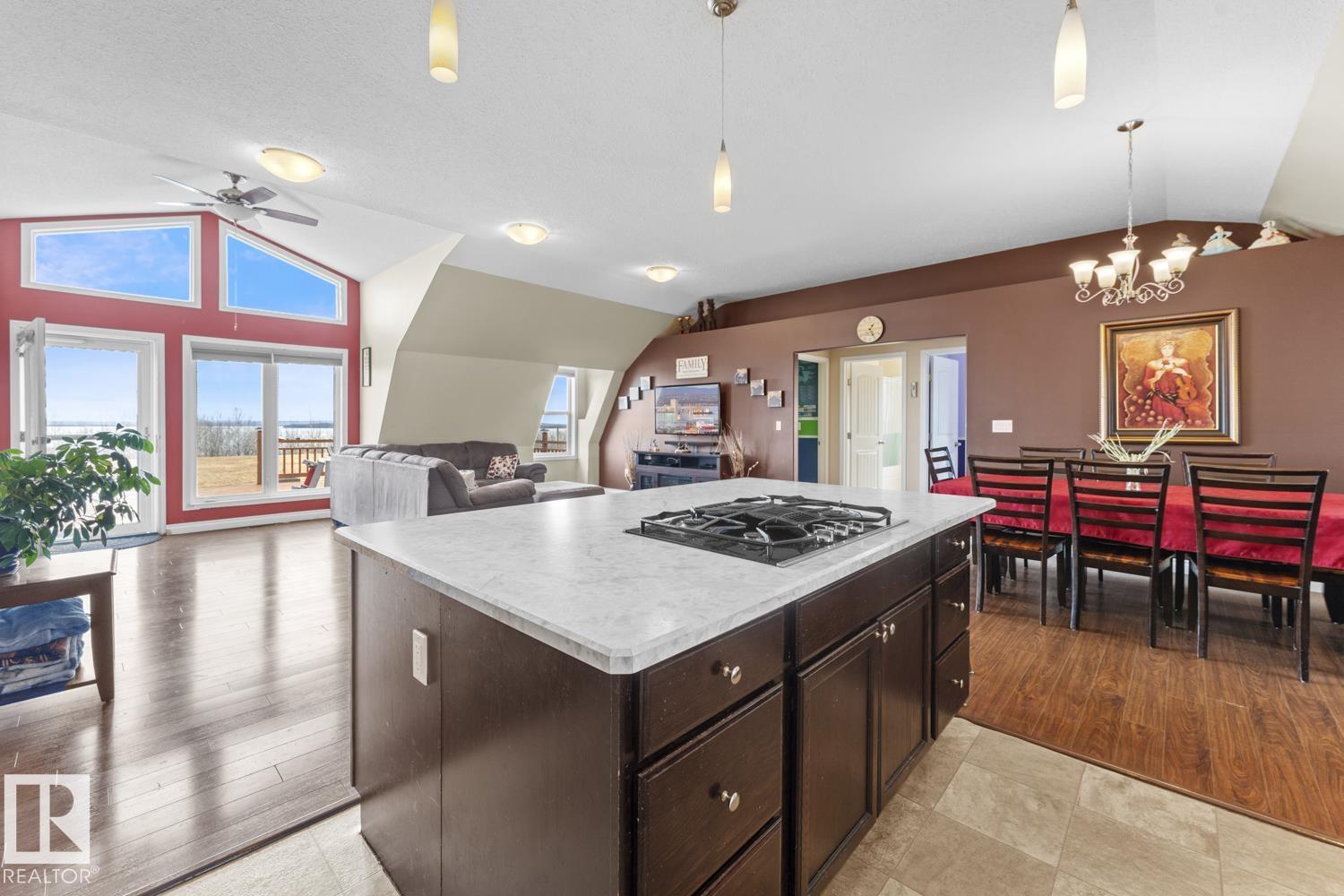 1305 28 St, Cold Lake, Alberta  T9M 1G2 - Photo 6 - E4460309