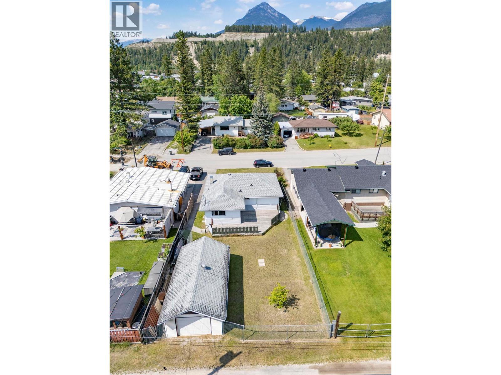 1210 12th Street S, Golden, British Columbia  V0A 1H0 - Photo 41 - 10351340