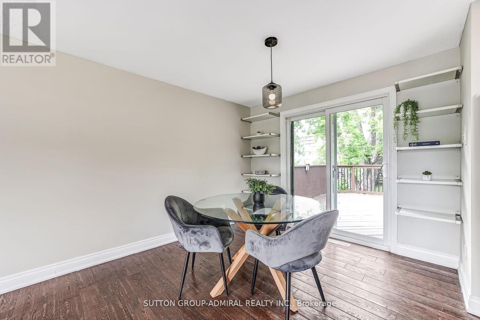 14 Chippawa Court, Barrie, Ontario  L4M 5N8 - Photo 15 - S12432576