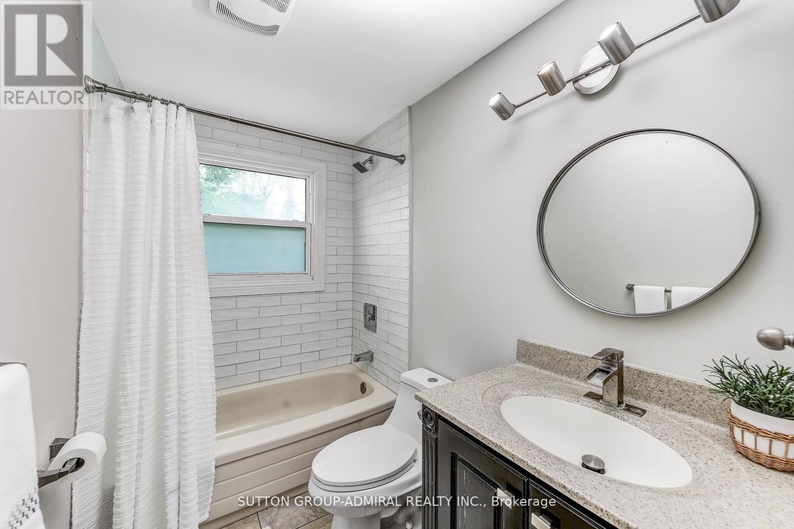 14 Chippawa Court, Barrie, Ontario  L4M 5N8 - Photo 22 - S12432576