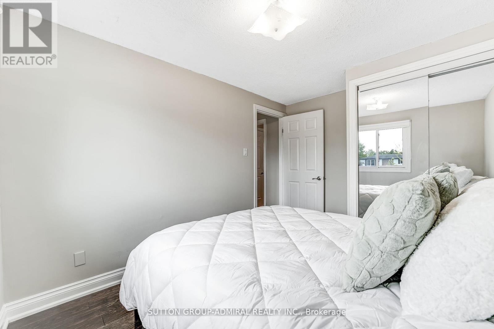 14 Chippawa Court, Barrie, Ontario  L4M 5N8 - Photo 31 - S12432576