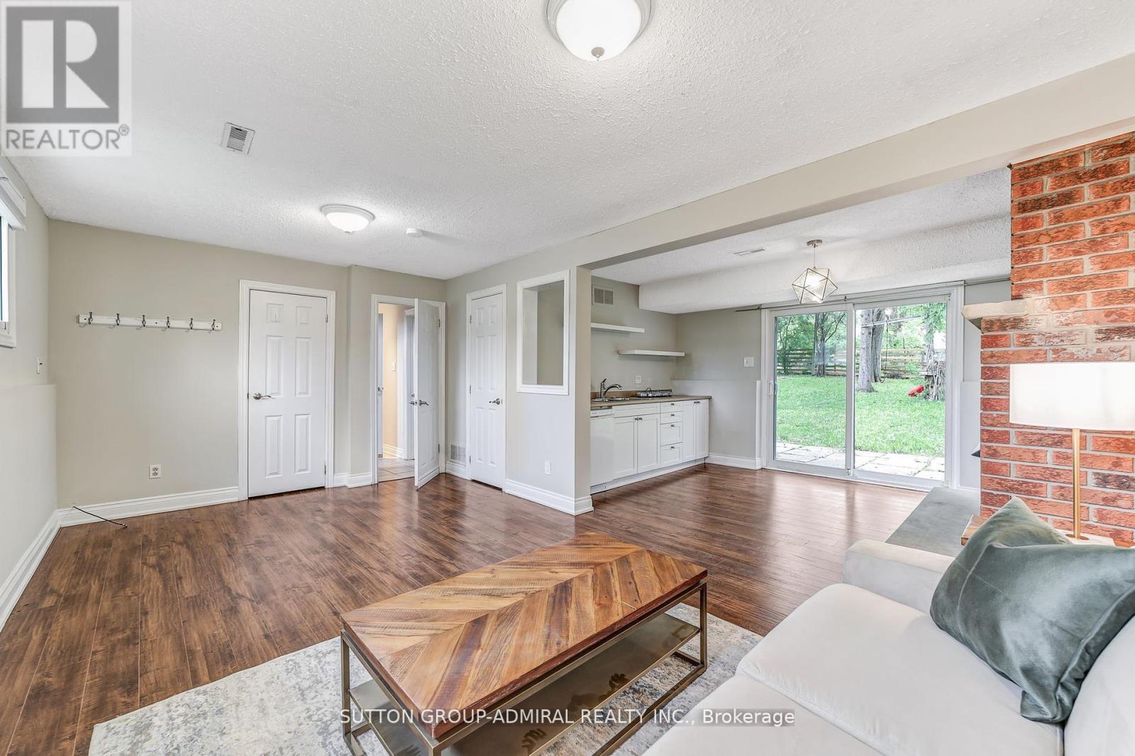 14 Chippawa Court, Barrie, Ontario  L4M 5N8 - Photo 9 - S12432576