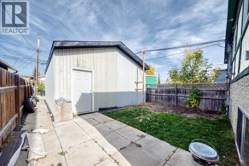 7508 36 Avenue Nw, Calgary, Alberta  t3b 1v3 - Photo 40 - A2261361