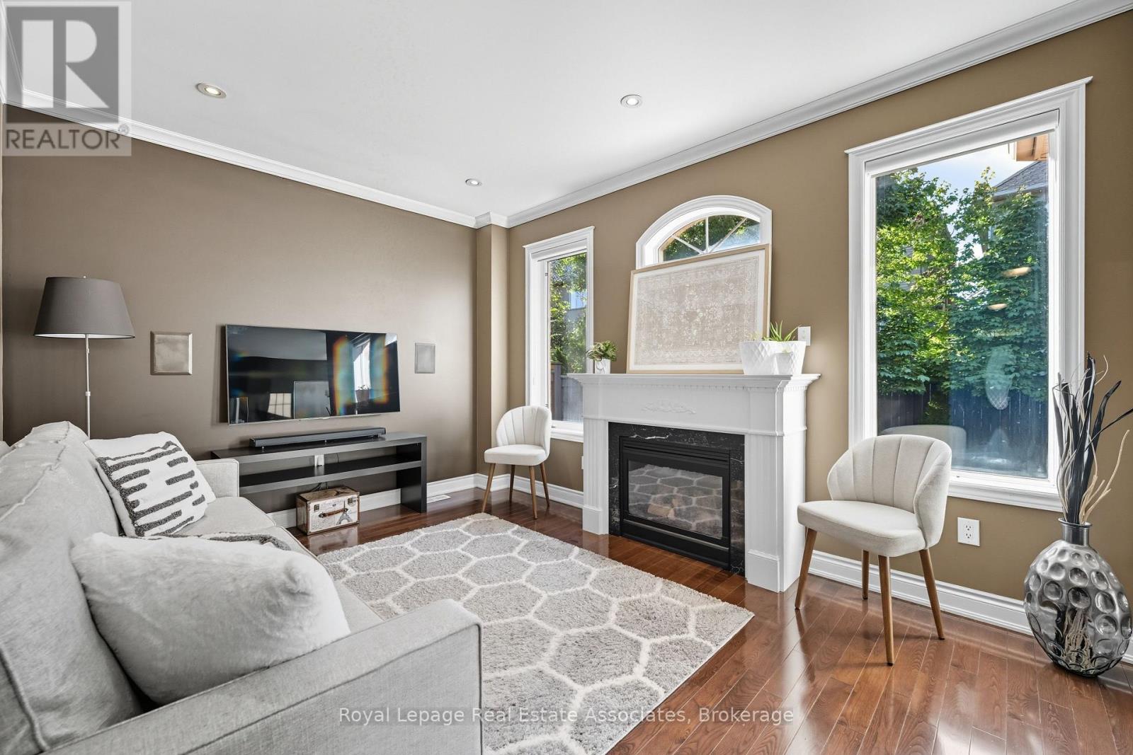 3335 Whilabout Terrace, Oakville, Ontario  L6L 0A8 - Photo 15 - W12438576