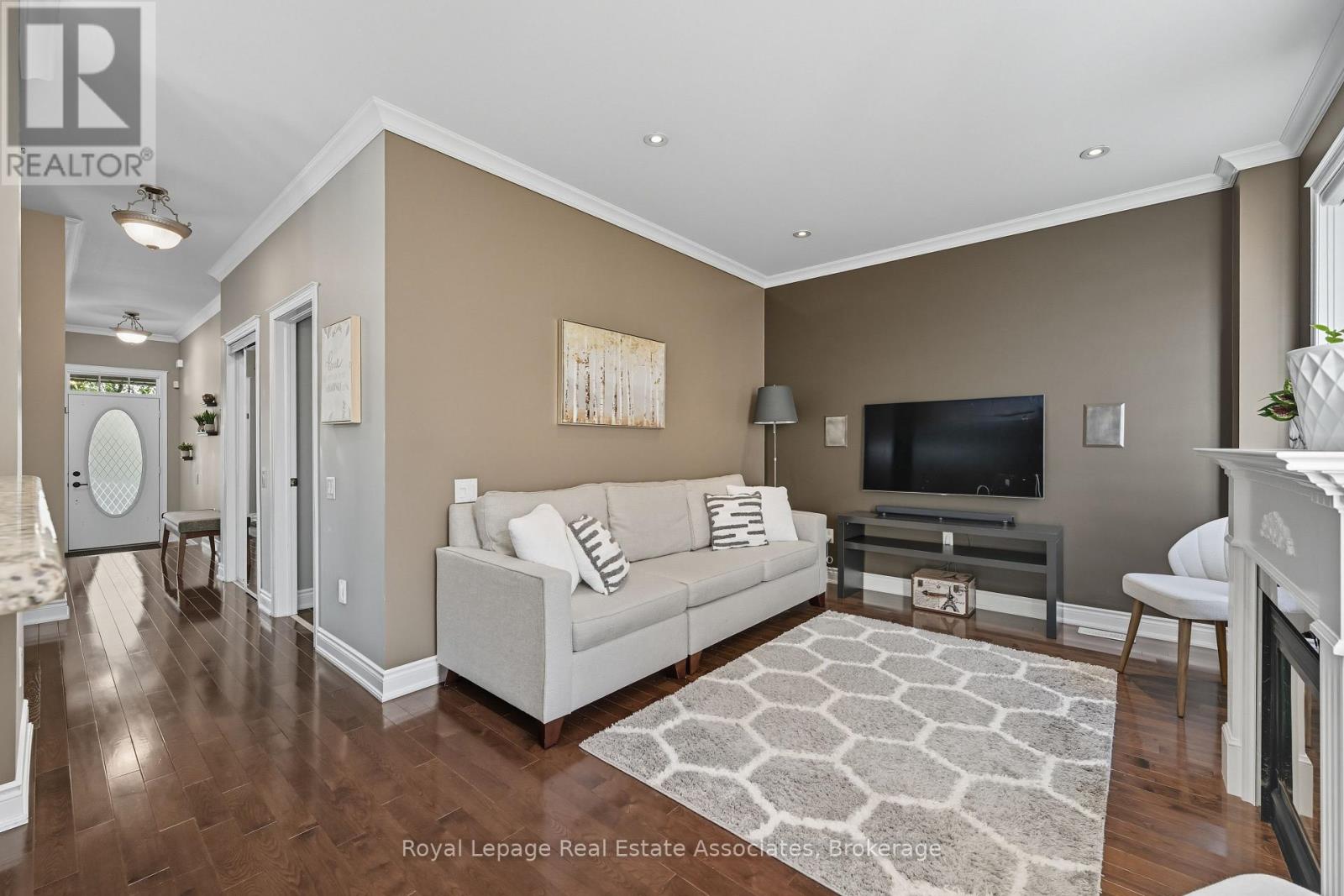 3335 Whilabout Terrace, Oakville, Ontario  L6L 0A8 - Photo 17 - W12438576