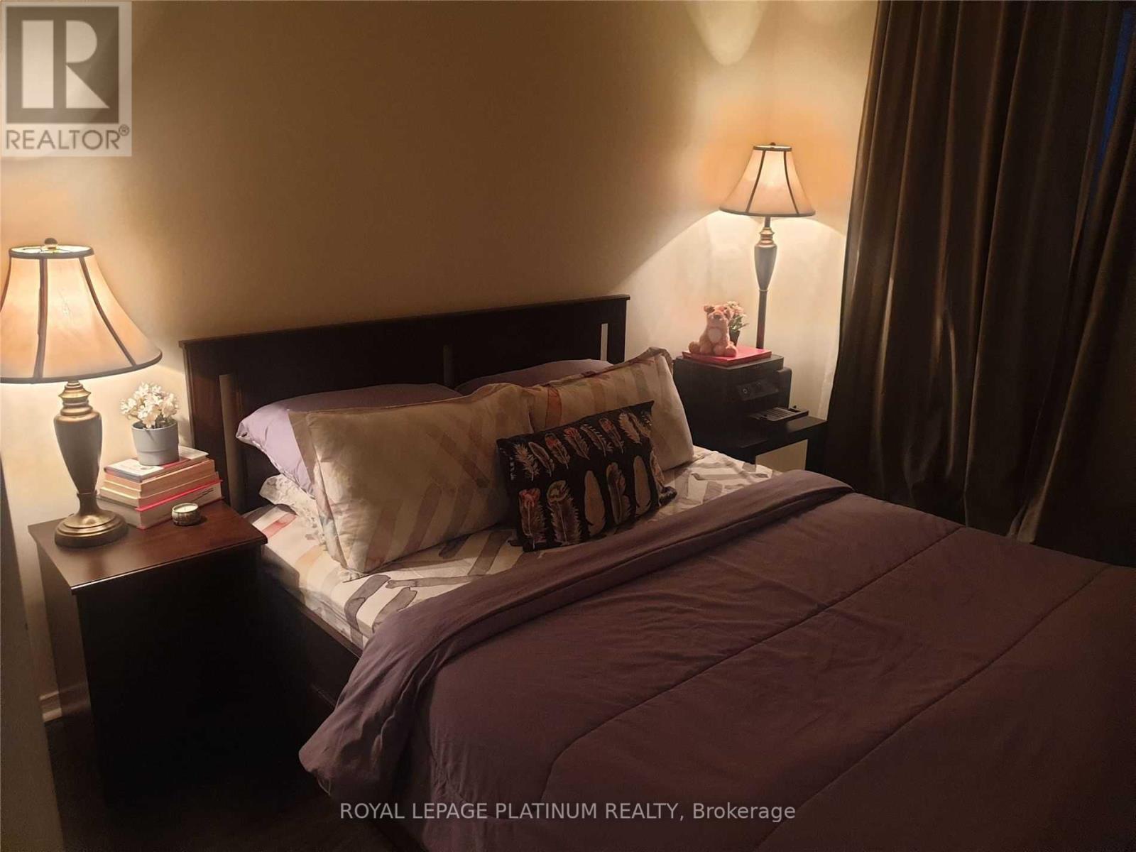 1402 - 250 Webb Drive, Mississauga, Ontario  L5B 3Z4 - Photo 18 - W12438588