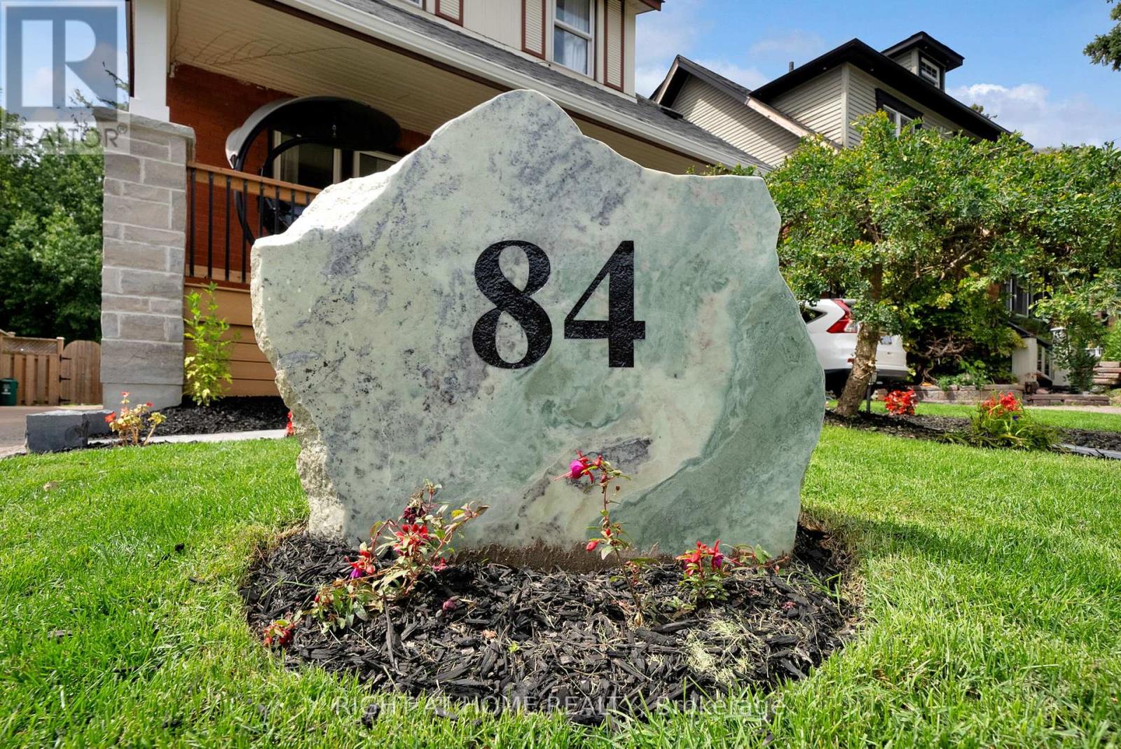 84 Oshawa Boulevard N, Oshawa, Ontario  L1G 5V6 - Photo 2 - E12438628