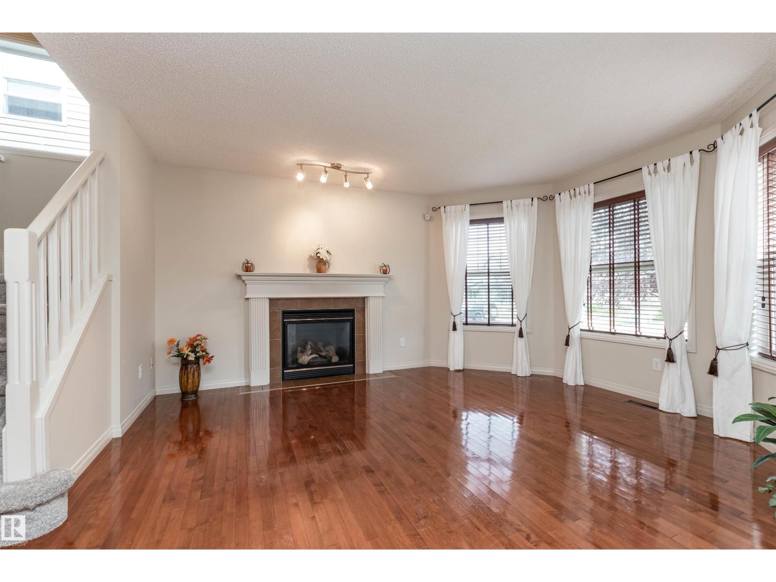 14 Summerfield Pt, Sherwood Park, Alberta  T8H 2P6 - Photo 3 - E4460166