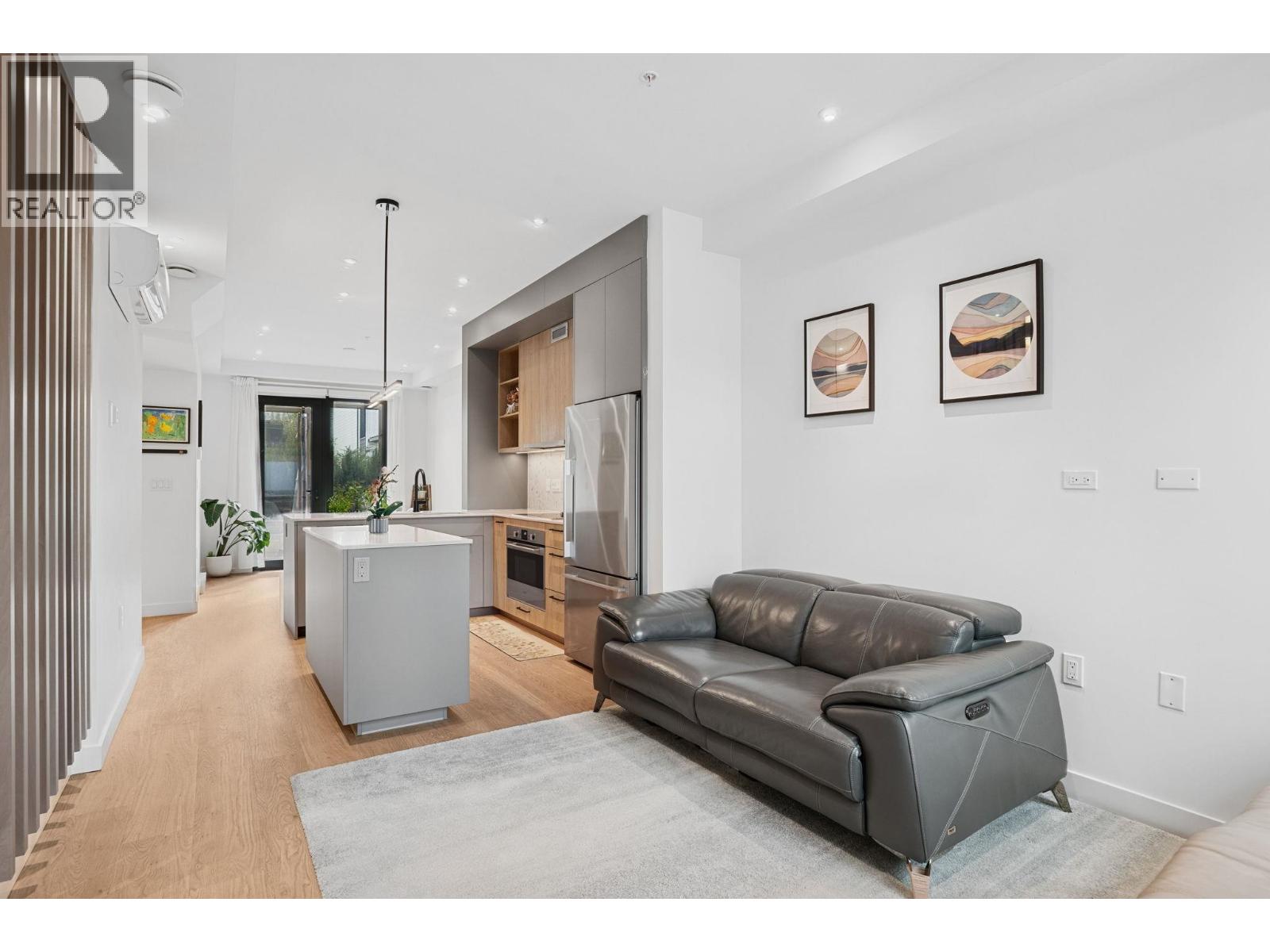 202 606 Foster Avenue, Coquitlam, British Columbia  V6J 0L5 - Photo 12 - R3053785