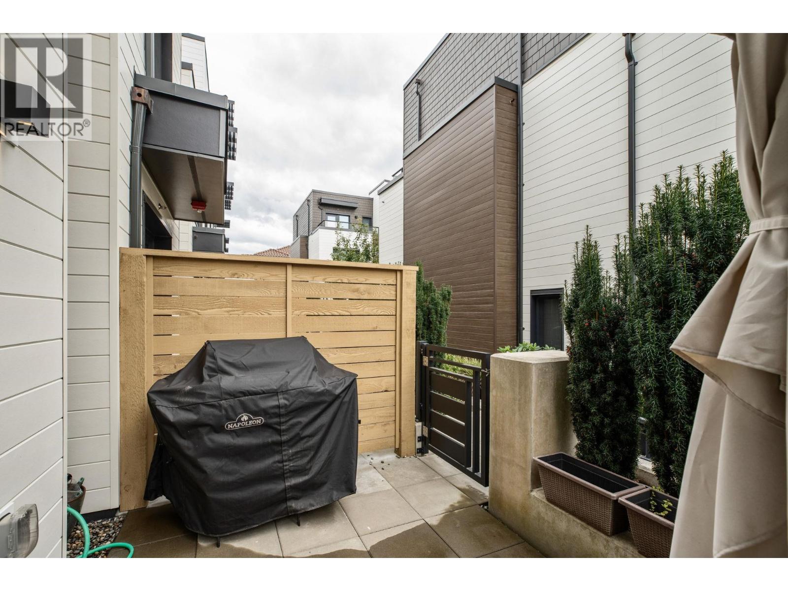 202 606 Foster Avenue, Coquitlam, British Columbia  V6J 0L5 - Photo 31 - R3053785