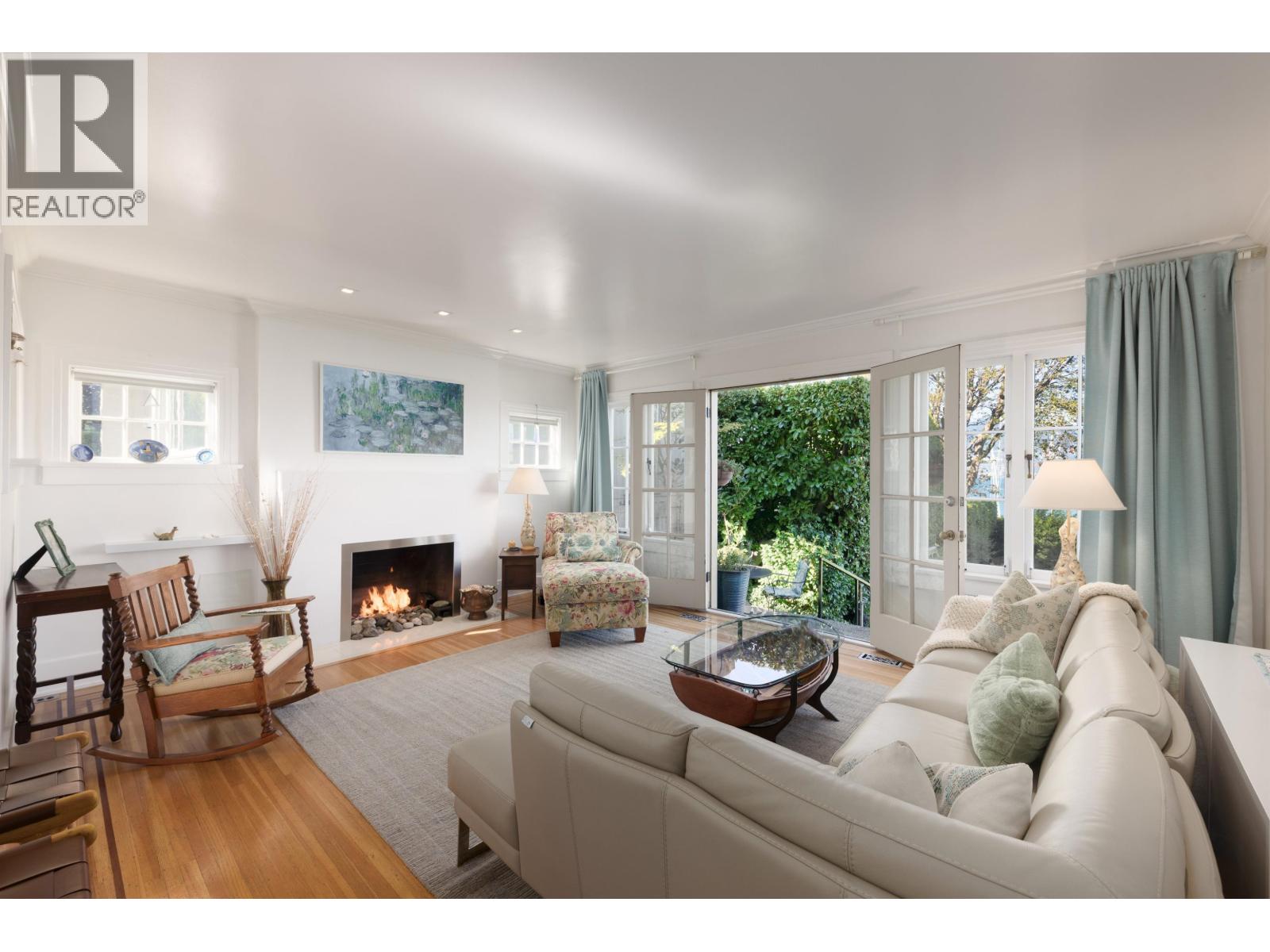 2449 Point Grey Road, Vancouver, British Columbia  V6K 1A1 - Photo 5 - R3054169