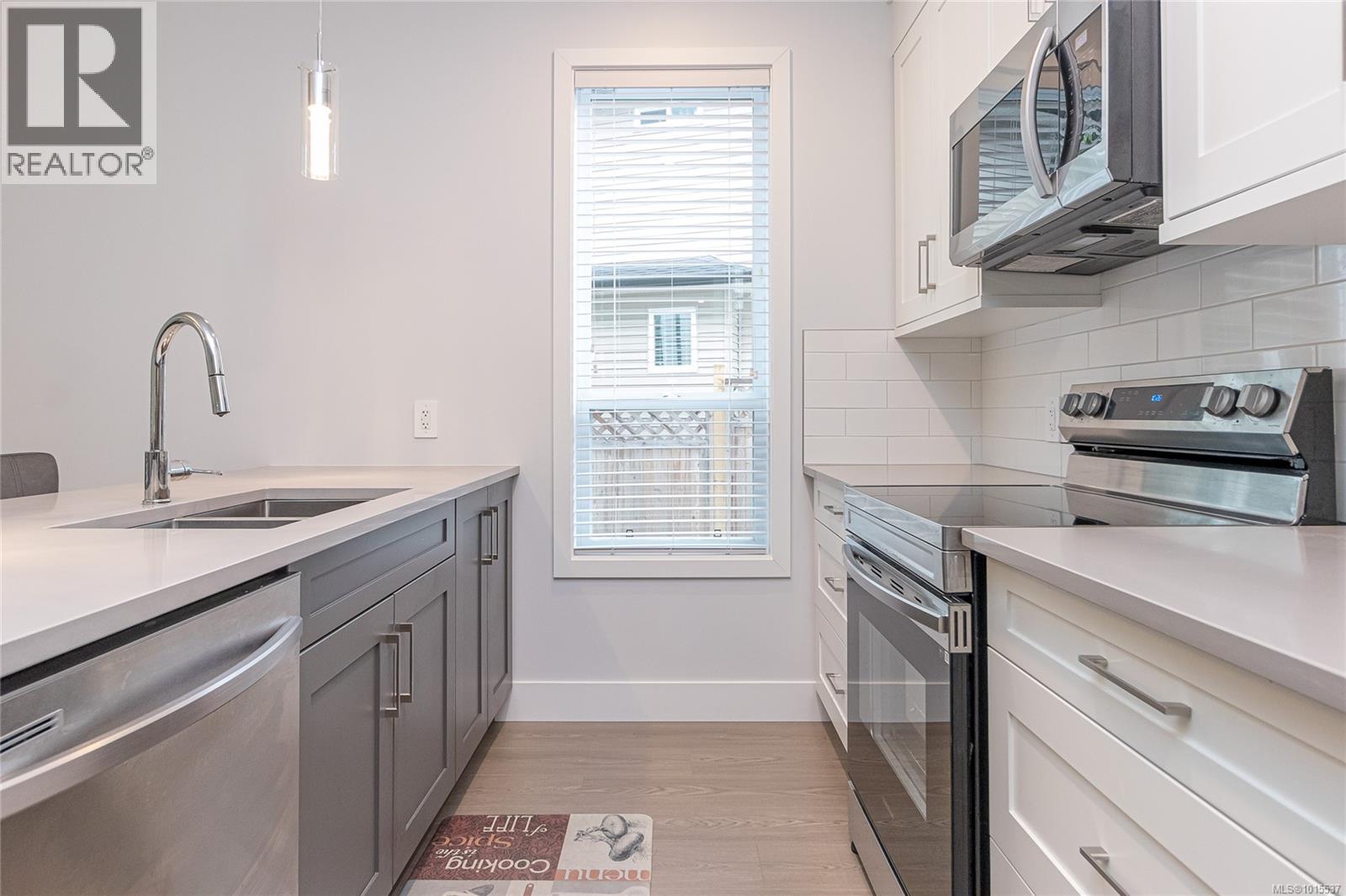 370 Vienna Pl, Nanaimo, British Columbia  V9R 0K6 - Photo 12 - 1015537