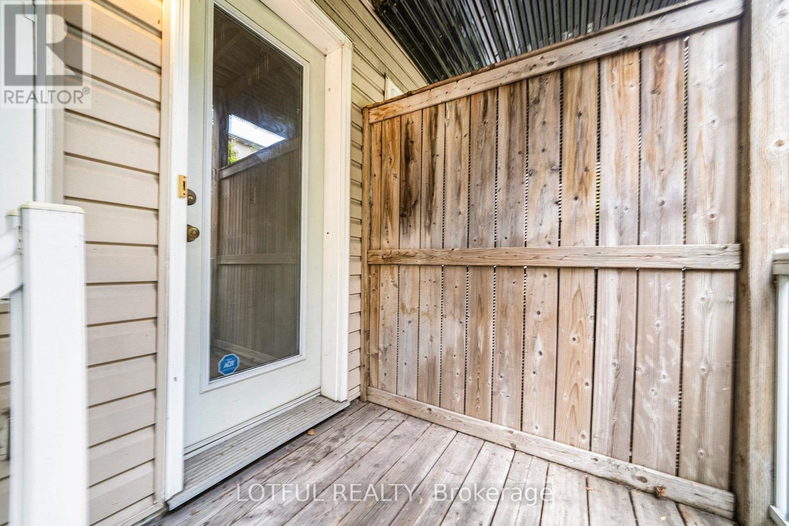 58 Steele Park Private, Ottawa, Ontario  K1J 0J2 - Photo 20 - X12425736
