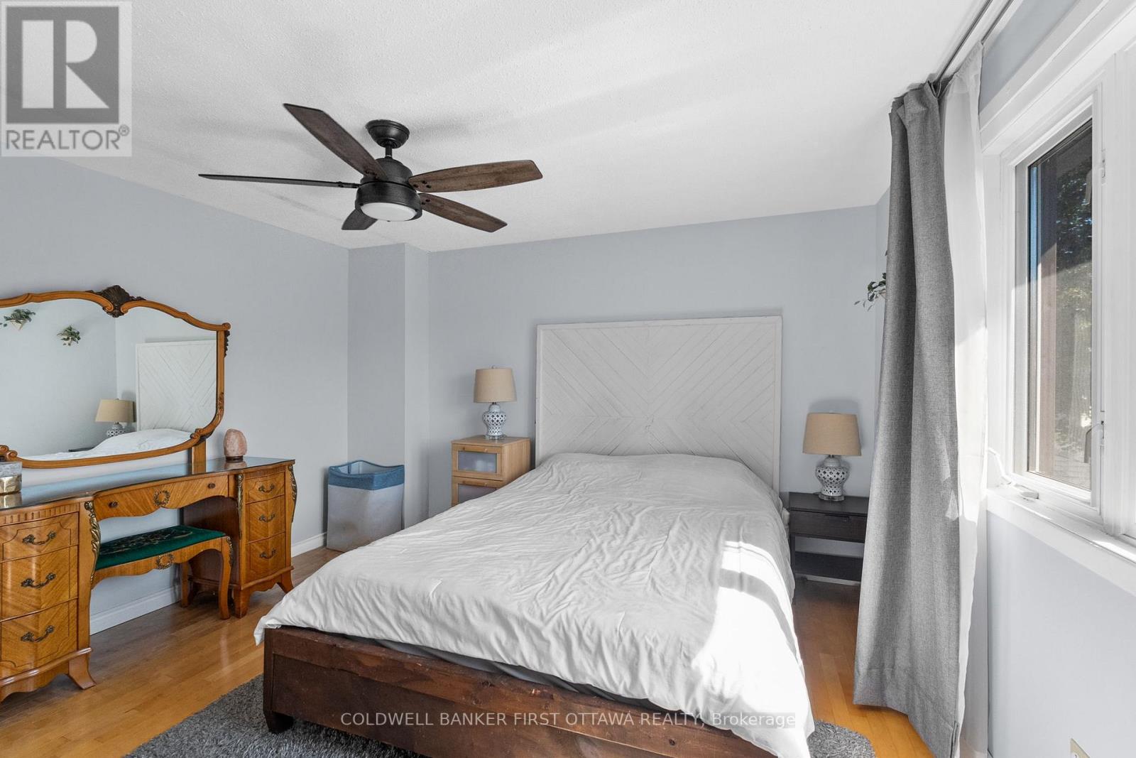 109 Borga Crescent, Ottawa, Ontario  K1T 2E1 - Photo 21 - X12438625