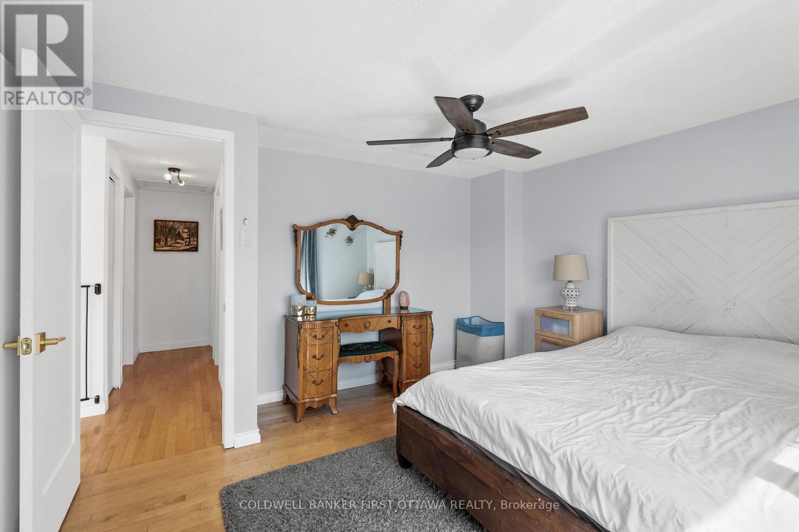 109 Borga Crescent, Ottawa, Ontario  K1T 2E1 - Photo 22 - X12438625