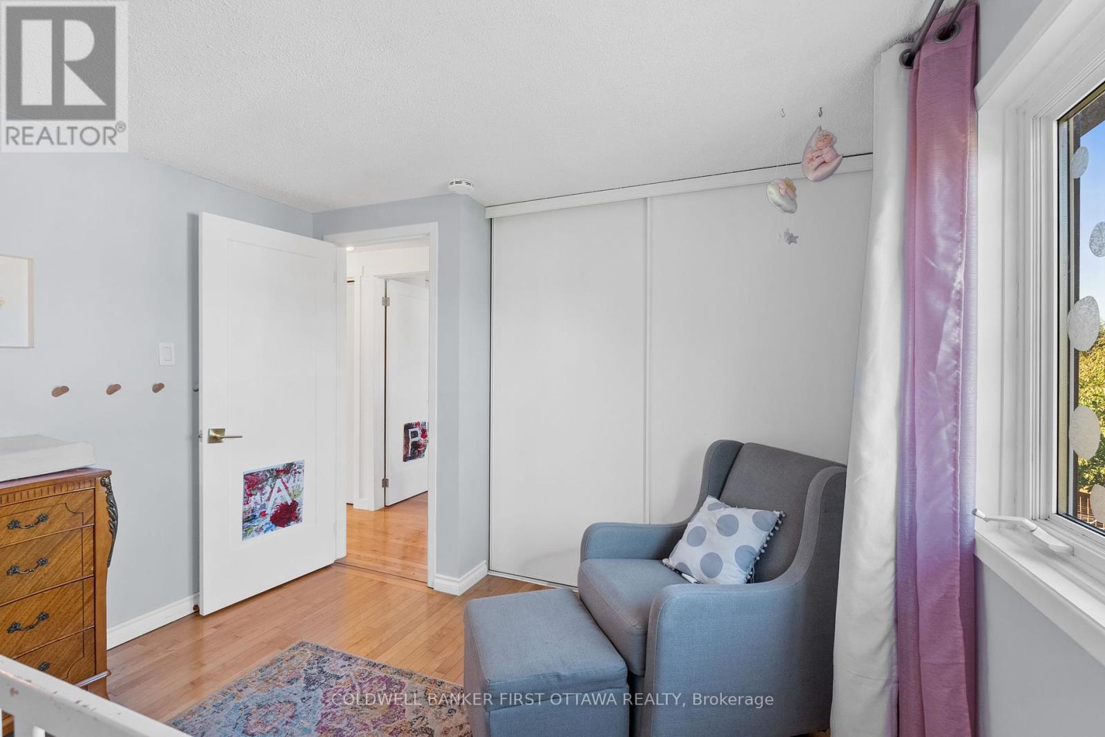 109 Borga Crescent, Ottawa, Ontario  K1T 2E1 - Photo 25 - X12438625