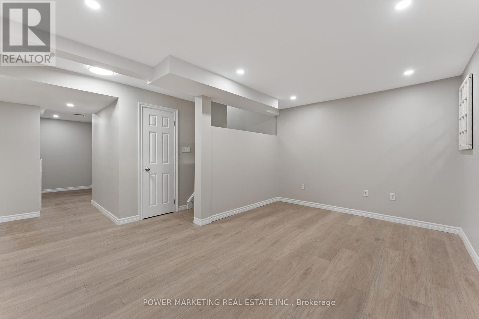 1566 Feather Lane, Ottawa, Ontario  K1T 1V4 - Photo 22 - X12438626