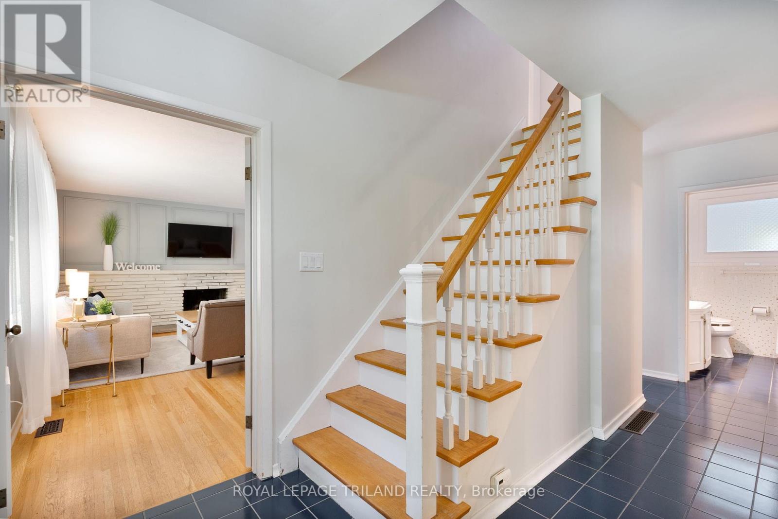1631 Kathryn Drive, London North, Ontario  N6G 2R7 - Photo 6 - X12438645