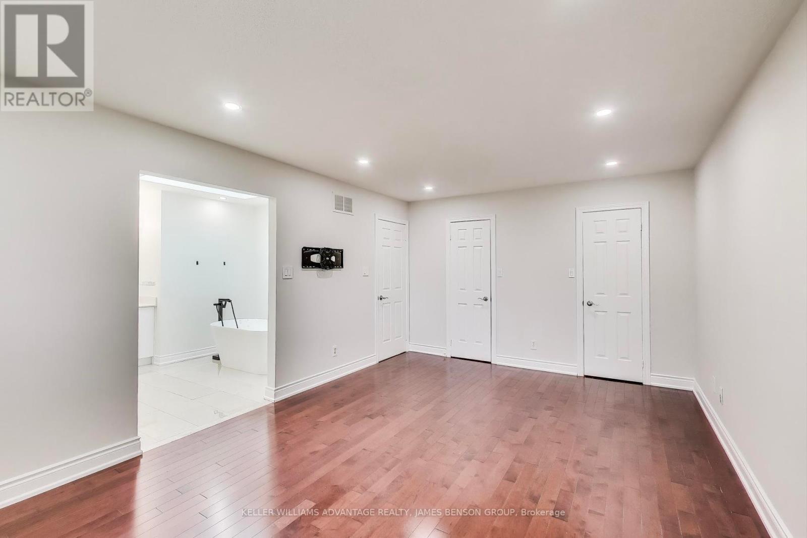 418 Victor Court, Pickering, Ontario  L1W 3J8 - Photo 26 - E12438451
