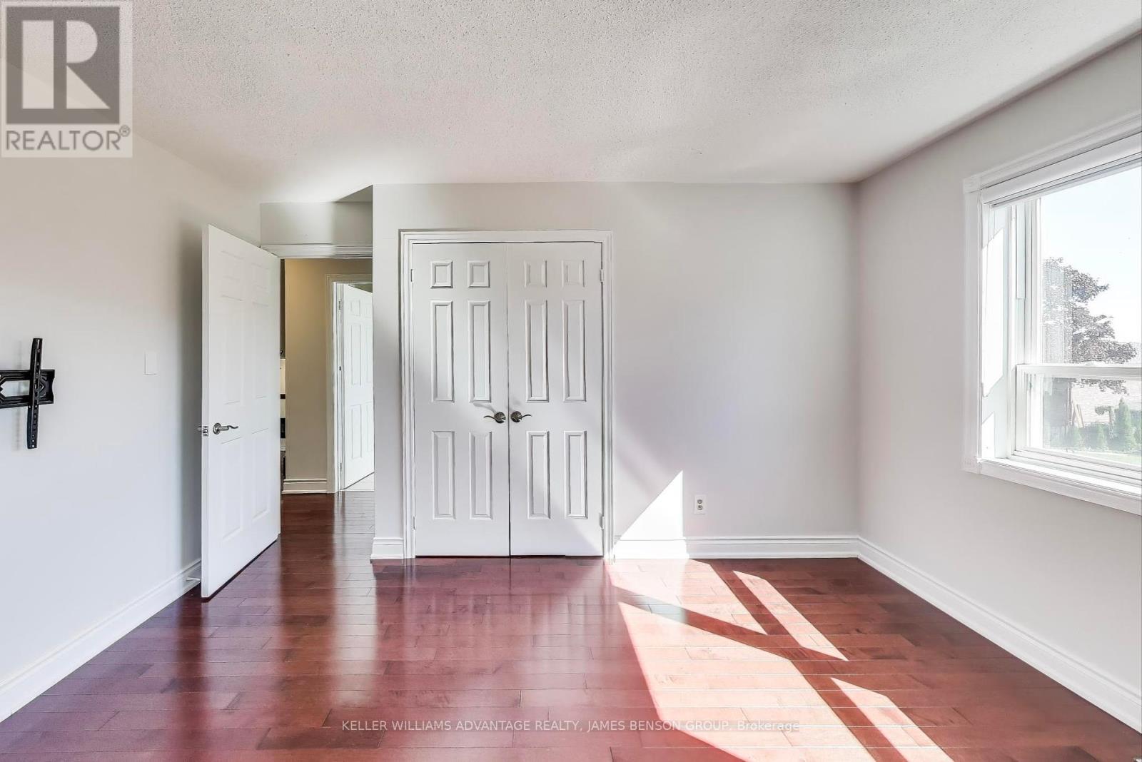 418 Victor Court, Pickering, Ontario  L1W 3J8 - Photo 30 - E12438451