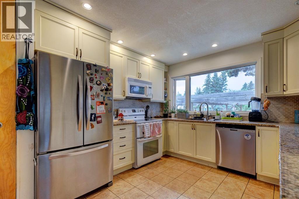 3608 58 Avenue Sw, Calgary, Alberta  T3E 5H6 - Photo 7 - A2252662