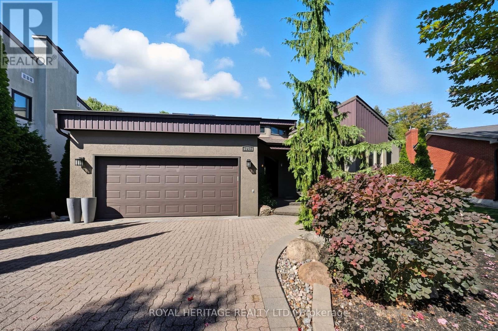 1014 Tiffany Circle, Oshawa, Ontario  L1G 7S1 - Photo 2 - E12438314