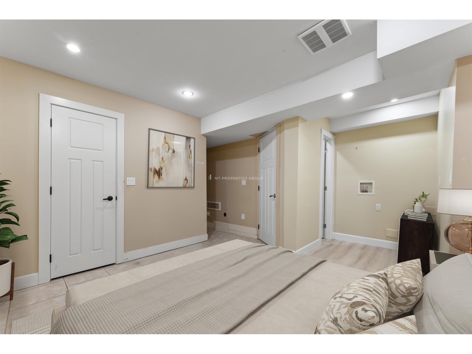 12567 66 Ave Avenue, Surrey, British Columbia  V3W 1V6 - Photo 10 - R3054261