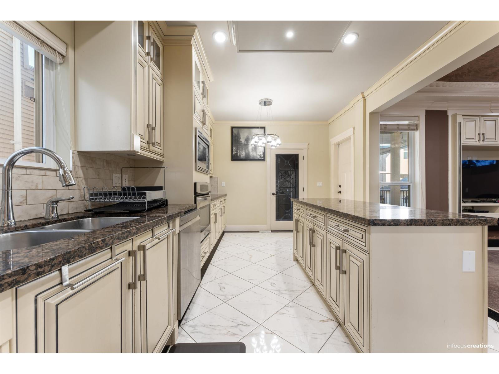 12567 66 Ave Avenue, Surrey, British Columbia  V3W 1V6 - Photo 16 - R3054261